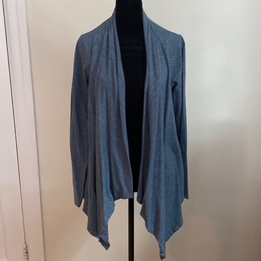 Blue open front cardigan. Front is longer than back. Front drapes perfectly!
